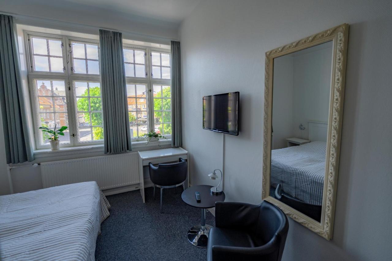 Det Gamle Posthus Hotel Rønne Exterior foto